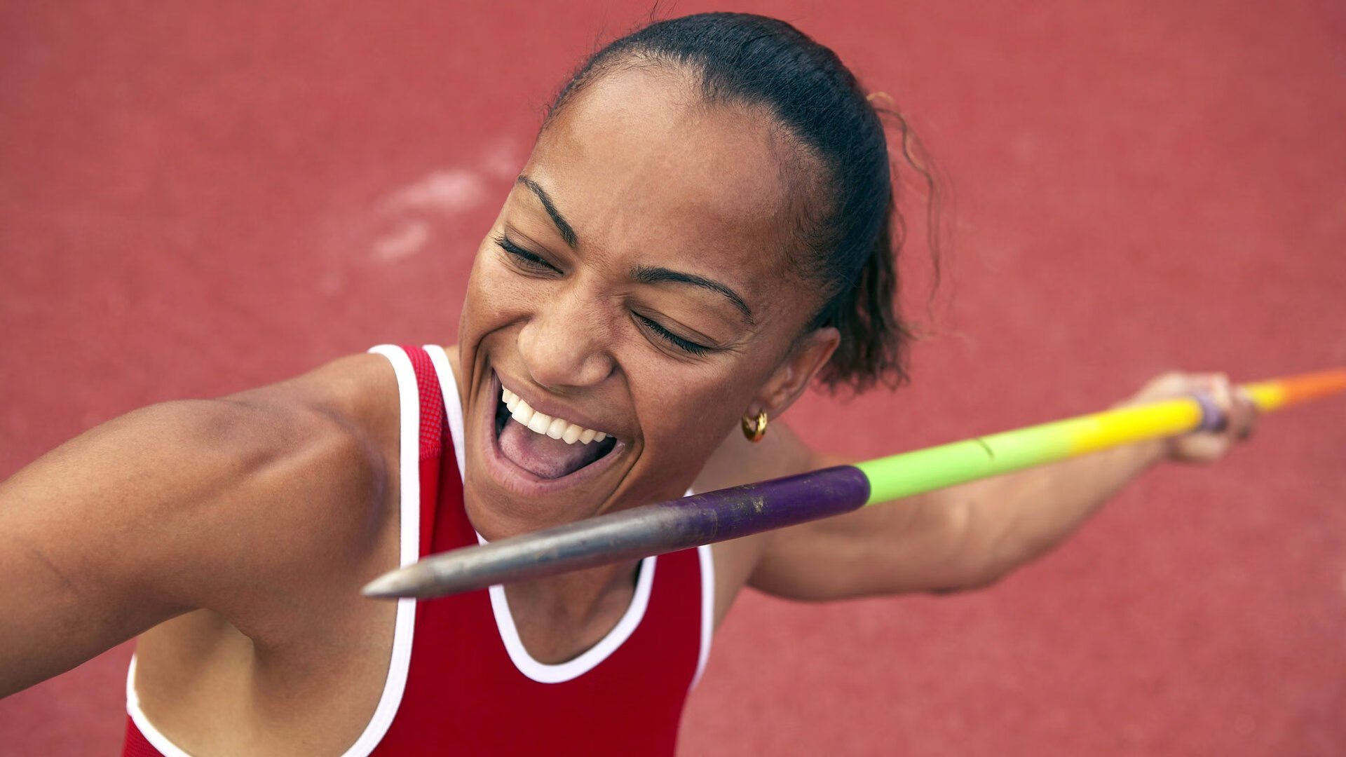 浓眉哥连续十场比赛得分超过表现优异，独行侠不断突破！全场沸腾不已
